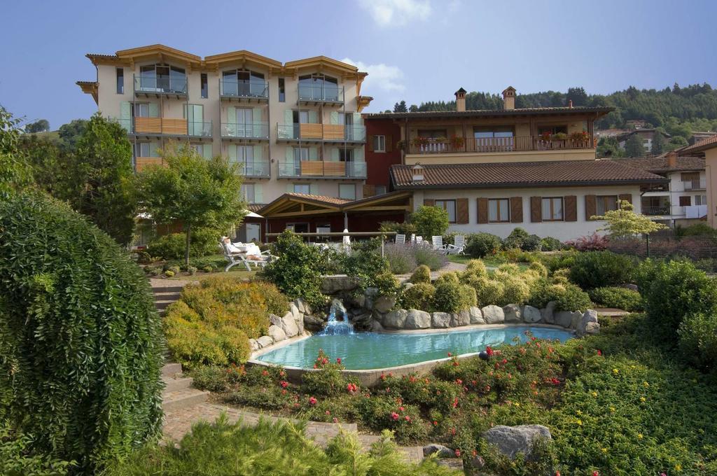 Hotel Miralago Bossico ภายนอก รูปภาพ