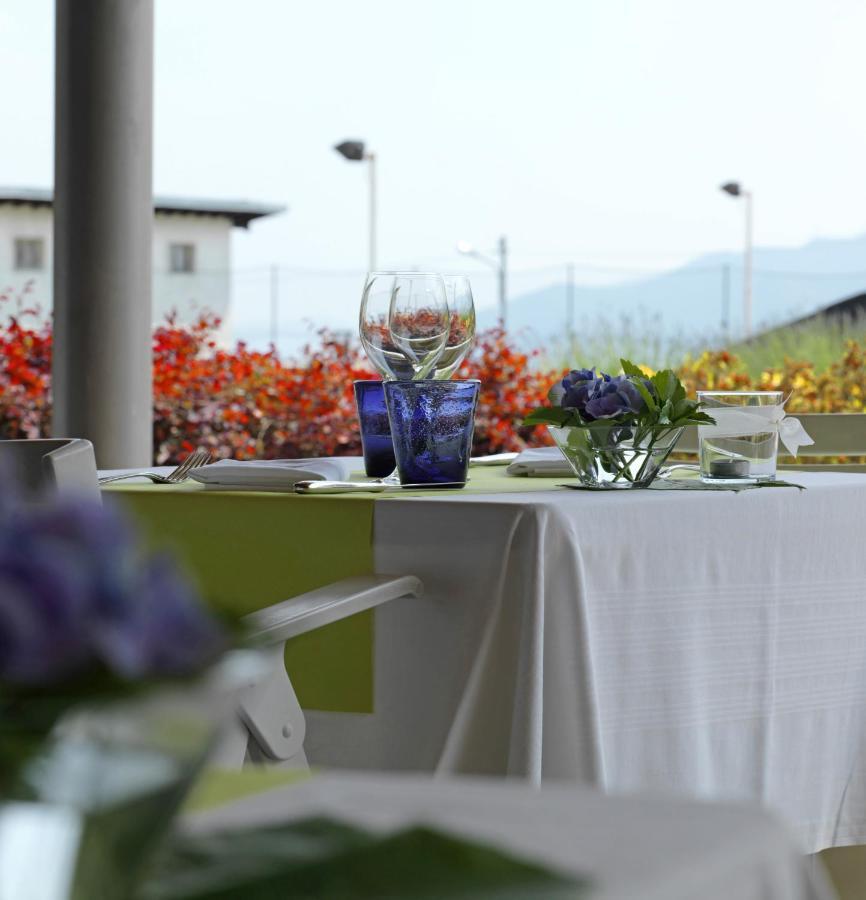 Hotel Miralago Bossico ภายนอก รูปภาพ